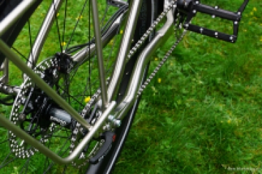 pinion-achternaaf-hope-v2-schijfrem-idworx-remschijf-titanium-tubus-drager